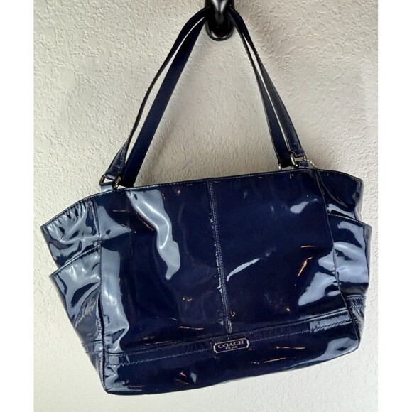 Coach Womens Tote Handbag Patent Carrie Leather Blue E1393-F23979 - Picture 1 of 7